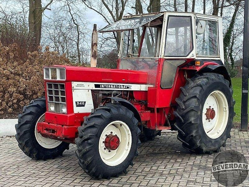 Case IH 946 - Trator: foto 1 Case IH 946 - Trator: foto 1