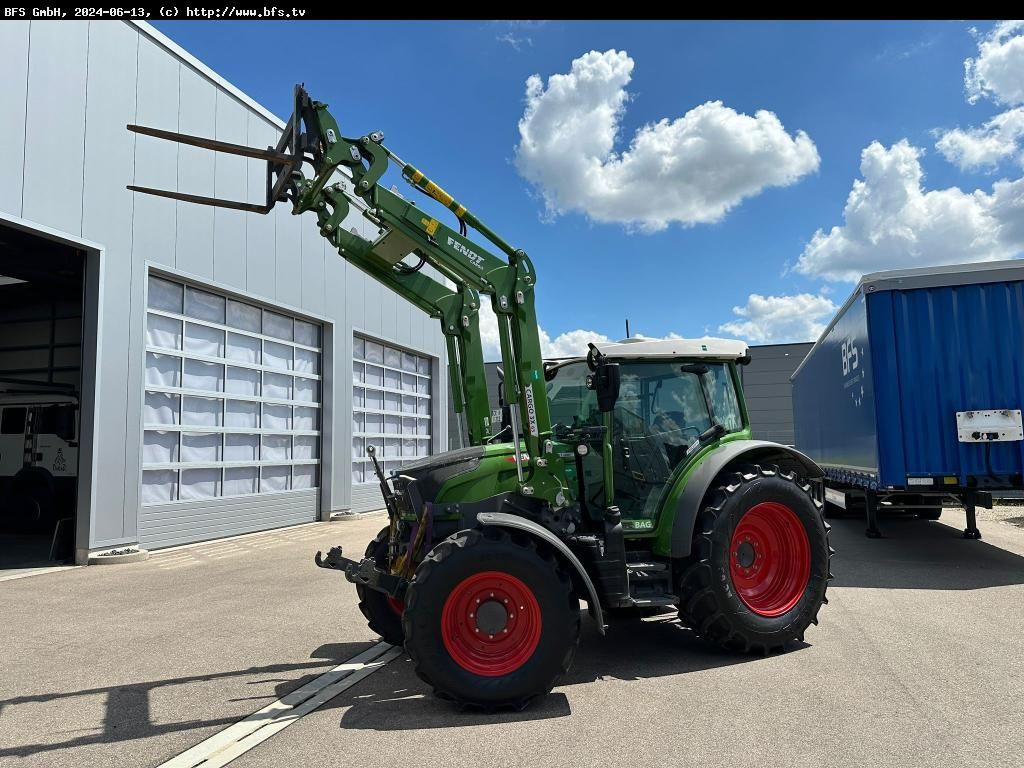 Fendt Modell 211 TYP Profi Plus GEN3 RTK 250 B-Std. - Trator: foto 1 Fendt Modell 211 TYP Profi Plus GEN3 RTK 250 B-Std. - Trator: foto 1
