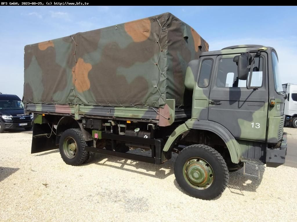 Iveco Magirus 110-17 AW oldtimerfähig - Camião de lona: foto 1 Iveco Magirus 110-17 AW oldtimerfähig - Camião de lona: foto 1