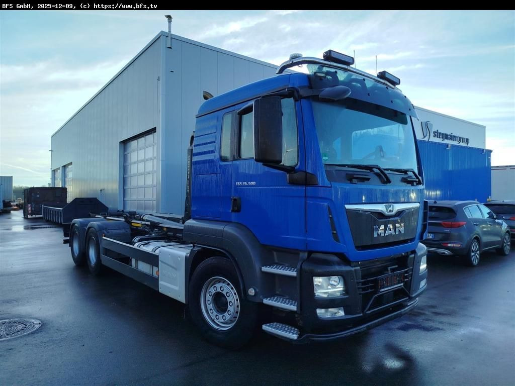 MAN TGS 26.500 6x4 BL Unfall-Fahrzeug! Instandgesetz - Camião polibenne: foto 1 MAN TGS 26.500 6x4 BL Unfall-Fahrzeug! Instandgesetz - Camião polibenne: foto 1