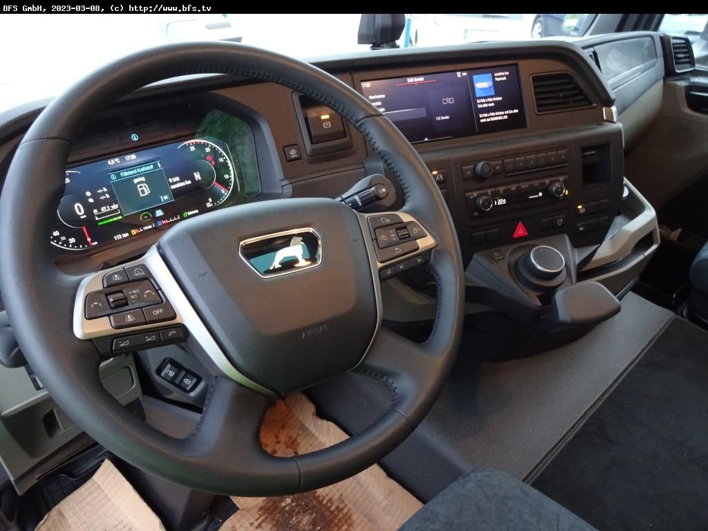 MAN TGS (TG3) 33.510 6x4 BL CH - Camião de transporte de madeira: foto 4 MAN TGS (TG3) 33.510 6x4 BL CH - Camião de transporte de madeira: foto 4