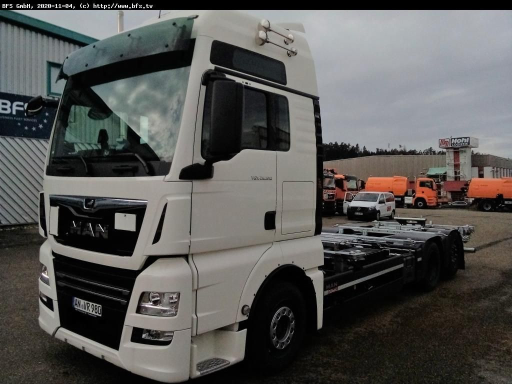 MAN TGX 26.510 6x2-2 LL Multiwechsler - Camião transportador de contêineres/ Caixa móvel: foto 1 MAN TGX 26.510 6x2-2 LL Multiwechsler - Camião transportador de contêineres/ Caixa móvel: foto 1