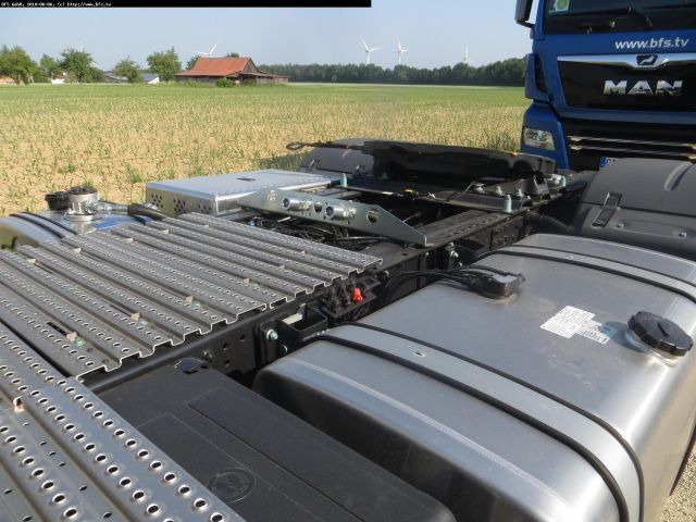 MAN TGX 18.460 4x2 LLS Kipphydraulik, Kompressor - Tractor: foto 3 MAN TGX 18.460 4x2 LLS Kipphydraulik, Kompressor - Tractor: foto 3