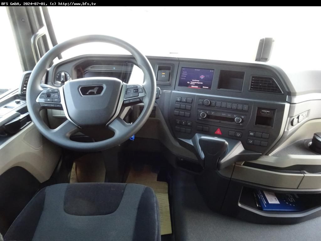 MAN TGX (TG3) 18.480 4x2 LL SA Mautklasse 2 Ultra MAN TGX (TG3) 18.480 4x2 LL SA Mautklasse 2 Ultra - Tractor: foto 4 MAN TGX (TG3) 18.480 4x2 LL SA Mautklasse 2 Ultra MAN TGX (TG3) 18.480 4x2 LL SA Mautklasse 2 Ultra - Tractor: foto 4