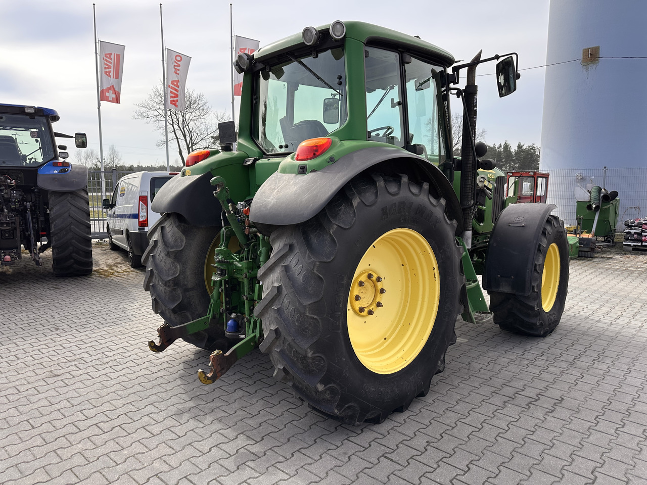 JOHN DEERE 6630 PREMIUM - Trator: foto 4 JOHN DEERE 6630 PREMIUM - Trator: foto 4