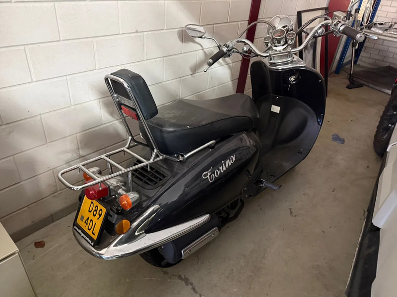 BENZHOU 50RETRO 50RETRO - Motocicleta: foto 2 BENZHOU 50RETRO 50RETRO - Motocicleta: foto 2