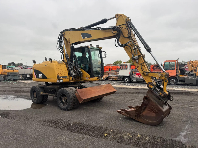 Caterpillar M313D 7212 HOURS - Escavadeira de rodas: foto 3 Caterpillar M313D 7212 HOURS - Escavadeira de rodas: foto 3