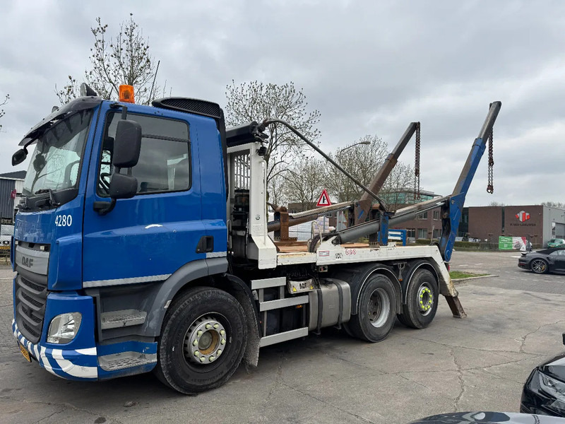 DAF CF 400 6X2 - EURO 6 + VDL P-18 + REMOTE + LIFT AXLE - Camião multibenne: foto 1 DAF CF 400 6X2 - EURO 6 + VDL P-18 + REMOTE + LIFT AXLE - Camião multibenne: foto 1