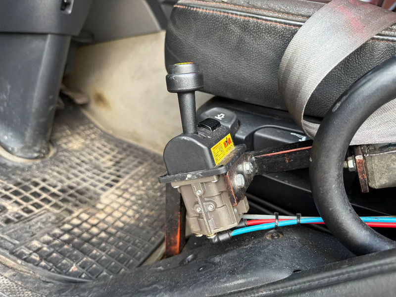 Locação financeira de DAF CF 530 8X4 - FULL STEEL SUSP. - BIG AXLES + HYVA TIPPER DAF CF 530 8X4 - FULL STEEL SUSP. - BIG AXLES + HYVA TIPPER: foto 8