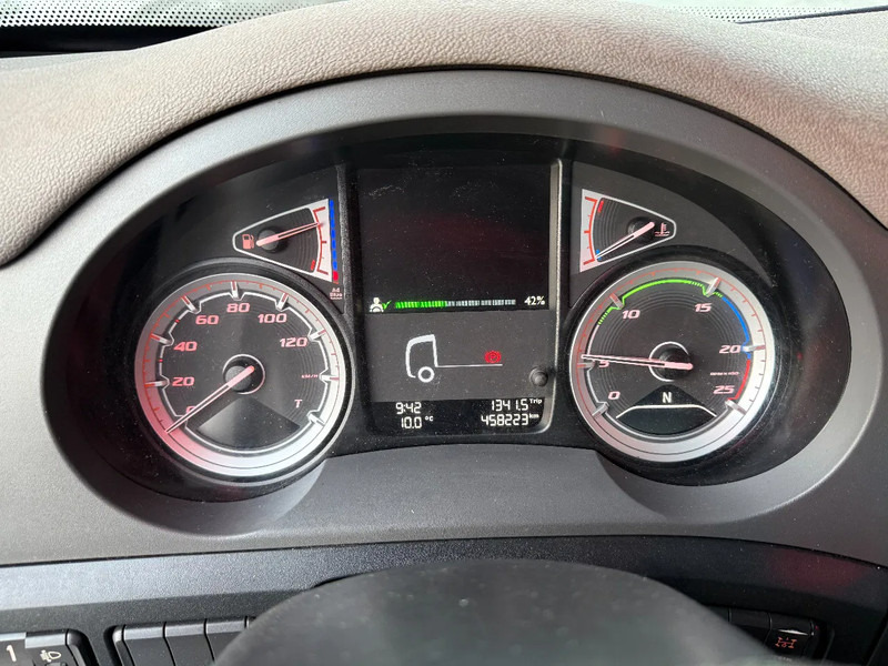 Locação financeira de DAF CF 530 8X4 - FULL STEEL SUSP. - BIG AXLES + HYVA TIPPER DAF CF 530 8X4 - FULL STEEL SUSP. - BIG AXLES + HYVA TIPPER: foto 15