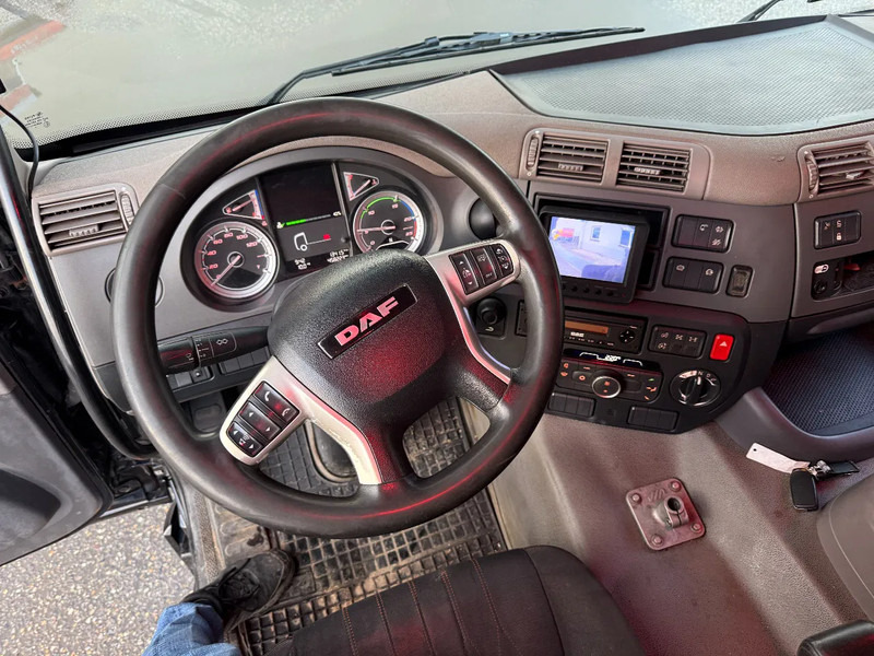 Locação financeira de DAF CF 530 8X4 - FULL STEEL SUSP. - BIG AXLES + HYVA TIPPER DAF CF 530 8X4 - FULL STEEL SUSP. - BIG AXLES + HYVA TIPPER: foto 14