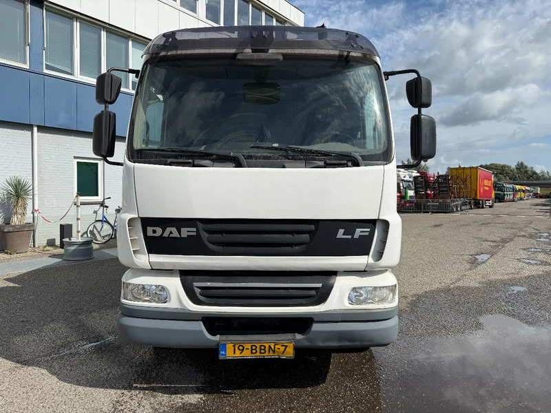DAF LF 55.220 6X2 + GEESINKNORBA GPM III v 14L22 / SPLIT - Caminhão de lixo: foto 2 DAF LF 55.220 6X2 + GEESINKNORBA GPM III v 14L22 / SPLIT - Caminhão de lixo: foto 2