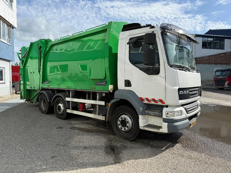 DAF LF 55.220 6X2 + GEESINKNORBA GPM III v 14L22 / SPLIT - Caminhão de lixo: foto 3 DAF LF 55.220 6X2 + GEESINKNORBA GPM III v 14L22 / SPLIT - Caminhão de lixo: foto 3