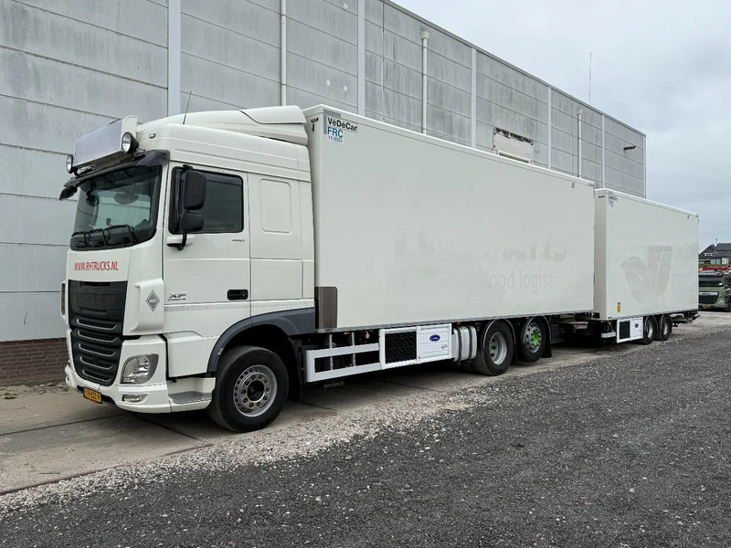 DAF XF 460 6X2 YEAR 2017 COMPLETE! + CARRIER SUPRA 850 + DHOLLANDIA - Camião frigorífico: foto 1 DAF XF 460 6X2 YEAR 2017 COMPLETE! + CARRIER SUPRA 850 + DHOLLANDIA - Camião frigorífico: foto 1