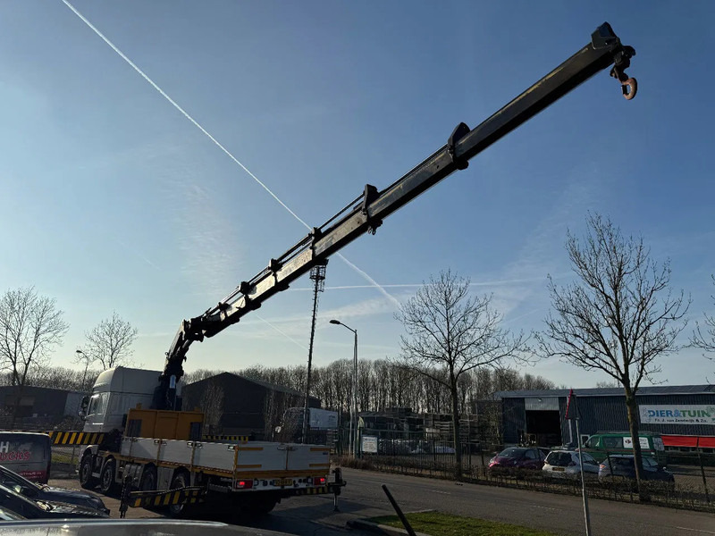 DAF XF 460 8X2 - EURO 6 + HIAB 855 EP-6 + REMOTE + STEERING AXLE - Camião de caixa aberta/ Plataforma, Camião grua: foto 4 DAF XF 460 8X2 - EURO 6 + HIAB 855 EP-6 + REMOTE + STEERING AXLE - Camião de caixa aberta/ Plataforma, Camião grua: foto 4