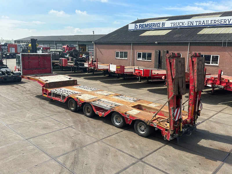 Faymonville F-S44-1AAA 4 AXLE, 2 STEERING AXLE, 7.9 METER EXTENADABLE DOUBLE RAMPS - Semi-reboque baixa: foto 2 Faymonville F-S44-1AAA 4 AXLE, 2 STEERING AXLE, 7.9 METER EXTENADABLE DOUBLE RAMPS - Semi-reboque baixa: foto 2