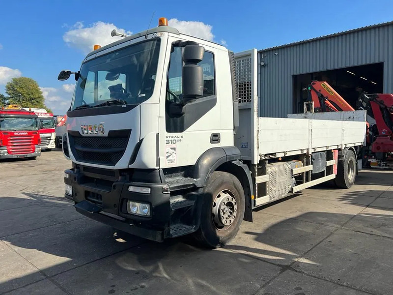 Iveco Stralis 310 PALFINGER PK14002 - MOTOR DEFECT - Camião de caixa aberta/ Plataforma, Camião grua: foto 1 Iveco Stralis 310 PALFINGER PK14002 - MOTOR DEFECT - Camião de caixa aberta/ Plataforma, Camião grua: foto 1