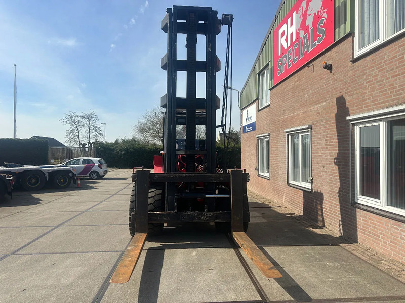 Kalmar 7,2 METER LIFTING, 15000 KG ON 900 MM LT15-900 - Empilhador a diesel: foto 4 Kalmar 7,2 METER LIFTING, 15000 KG ON 900 MM LT15-900 - Empilhador a diesel: foto 4