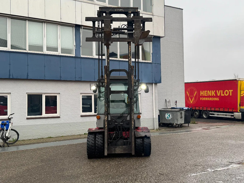 Kalmar DCF 80-9 8000 KG 2 STAGE MAST FORK POSITIONER DIESEL - Empilhador a diesel: foto 3 Kalmar DCF 80-9 8000 KG 2 STAGE MAST FORK POSITIONER DIESEL - Empilhador a diesel: foto 3