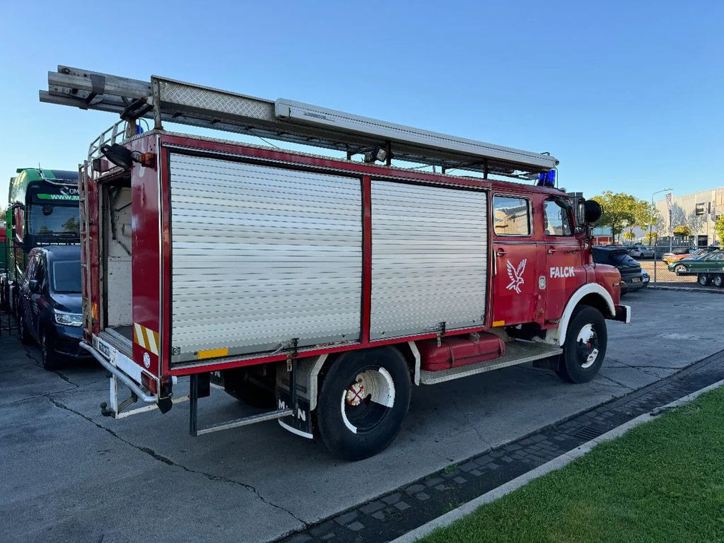 MAN 13 4X2 FIRE TRUCK - Carro de bombeiro: foto 4 MAN 13 4X2 FIRE TRUCK - Carro de bombeiro: foto 4