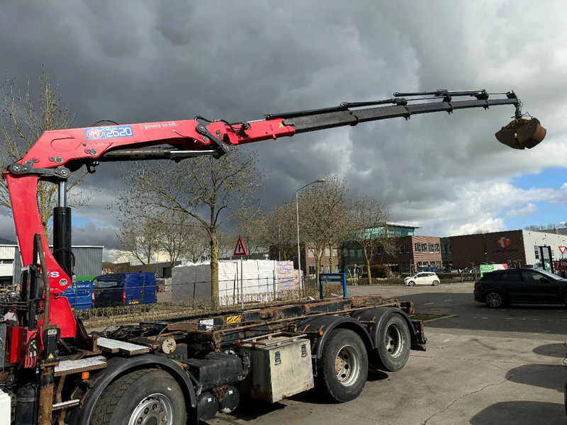 MAN TGA 35.440 8X2 - EURO 4 + HMF 2620K-RC 2018! + REMOTE + HYDRAUTO CABLE LIFT + LIFTING AXLE - Camião grua: foto 5 MAN TGA 35.440 8X2 - EURO 4 + HMF 2620K-RC 2018! + REMOTE + HYDRAUTO CABLE LIFT + LIFTING AXLE - Camião grua: foto 5