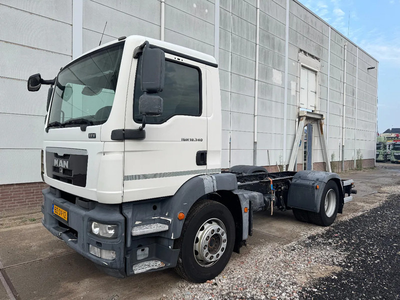 MAN TGM 18.340 4X2 EURO 5 CHASSIS - Camião chassi: foto 1 MAN TGM 18.340 4X2 EURO 5 CHASSIS - Camião chassi: foto 1