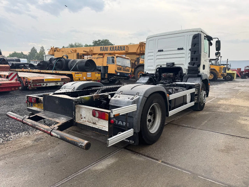 MAN TGM 18.340 4X2 EURO 5 CHASSIS - Camião chassi: foto 4 MAN TGM 18.340 4X2 EURO 5 CHASSIS - Camião chassi: foto 4