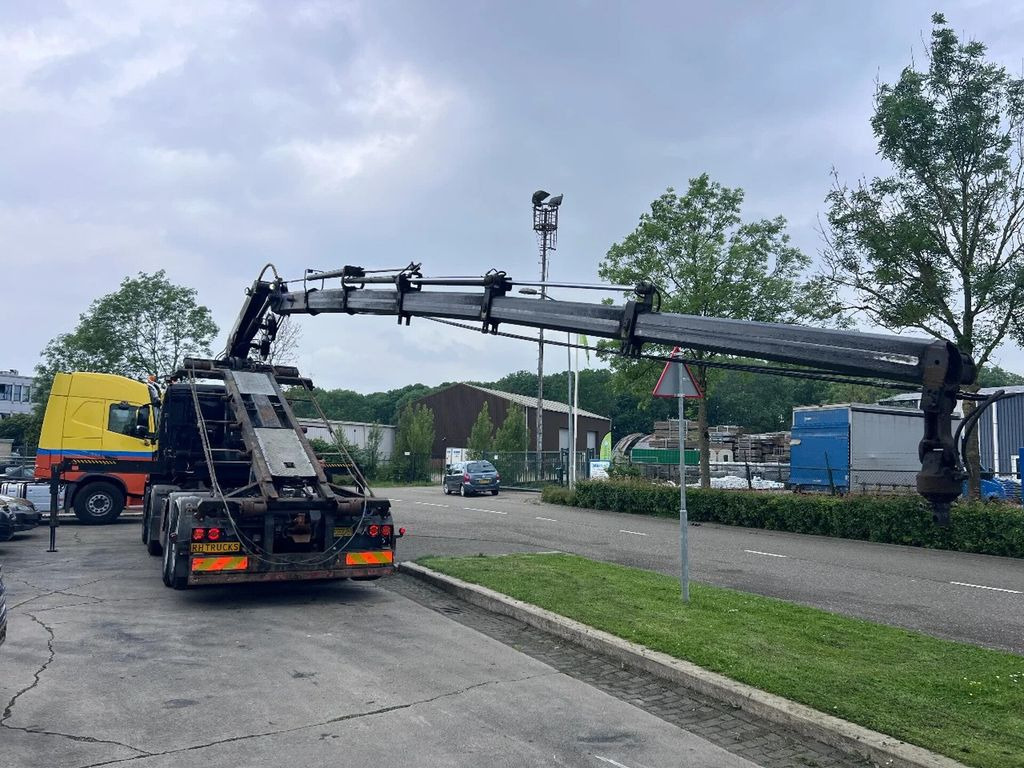MAN TGS 35.440 8X2-4 + HIAB 220C-5 REMOTE + CABLE LI - Camião polibenne: foto 5 MAN TGS 35.440 8X2-4 + HIAB 220C-5 REMOTE + CABLE LI - Camião polibenne: foto 5