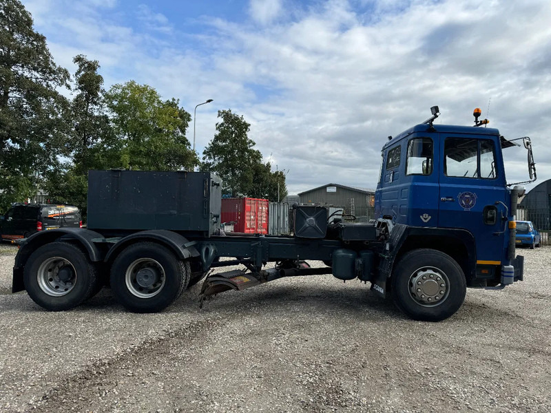 Scania LB141 V8 6X2 HUB REDUCTION - FULL STEEL SUSP. - MANUAL GEAR - Camião chassi: foto 4 Scania LB141 V8 6X2 HUB REDUCTION - FULL STEEL SUSP. - MANUAL GEAR - Camião chassi: foto 4