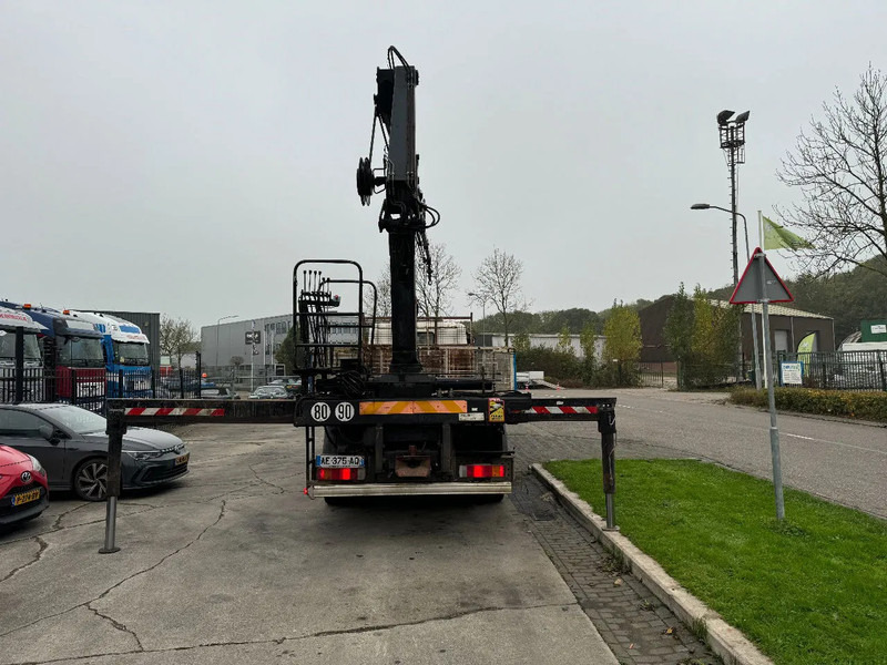 Scania P124-360 6X4 EURO 2 HIAB 200 C-5 ALL 2000 - Camião grua: foto 5 Scania P124-360 6X4 EURO 2 HIAB 200 C-5 ALL 2000 - Camião grua: foto 5