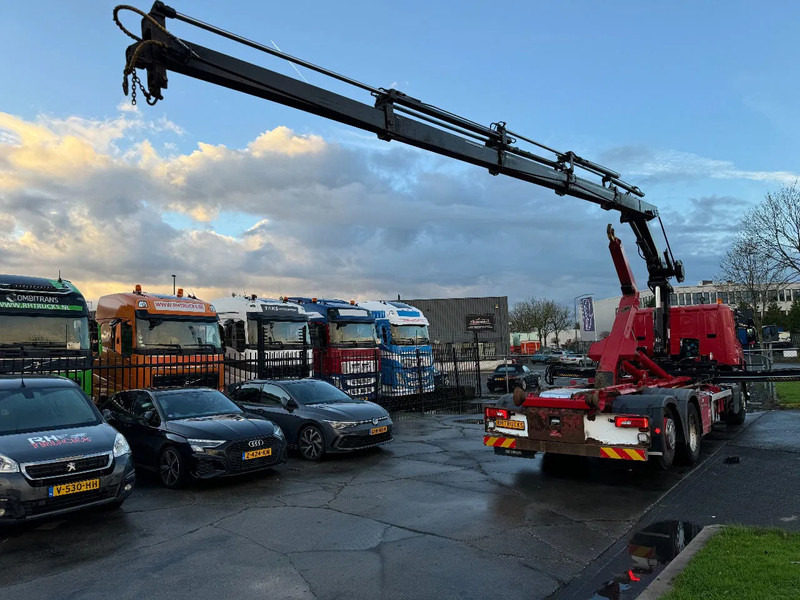 Scania P320 6X2 - EURO 6 + HIAB XS 144 HIPRO + REMOTE + HIAB HOOK + RETARDER - Camião grua: foto 4 Scania P320 6X2 - EURO 6 + HIAB XS 144 HIPRO + REMOTE + HIAB HOOK + RETARDER - Camião grua: foto 4