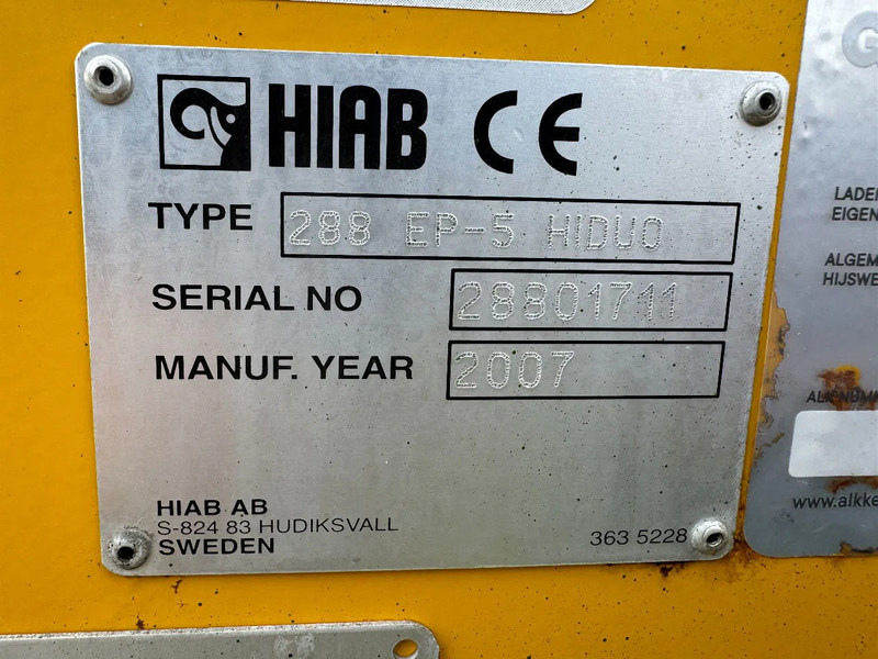 Scania P380 6X2 HIAB 288 + REMOTE CONTROL + PLATEAU - Camião grua: foto 5 Scania P380 6X2 HIAB 288 + REMOTE CONTROL + PLATEAU - Camião grua: foto 5