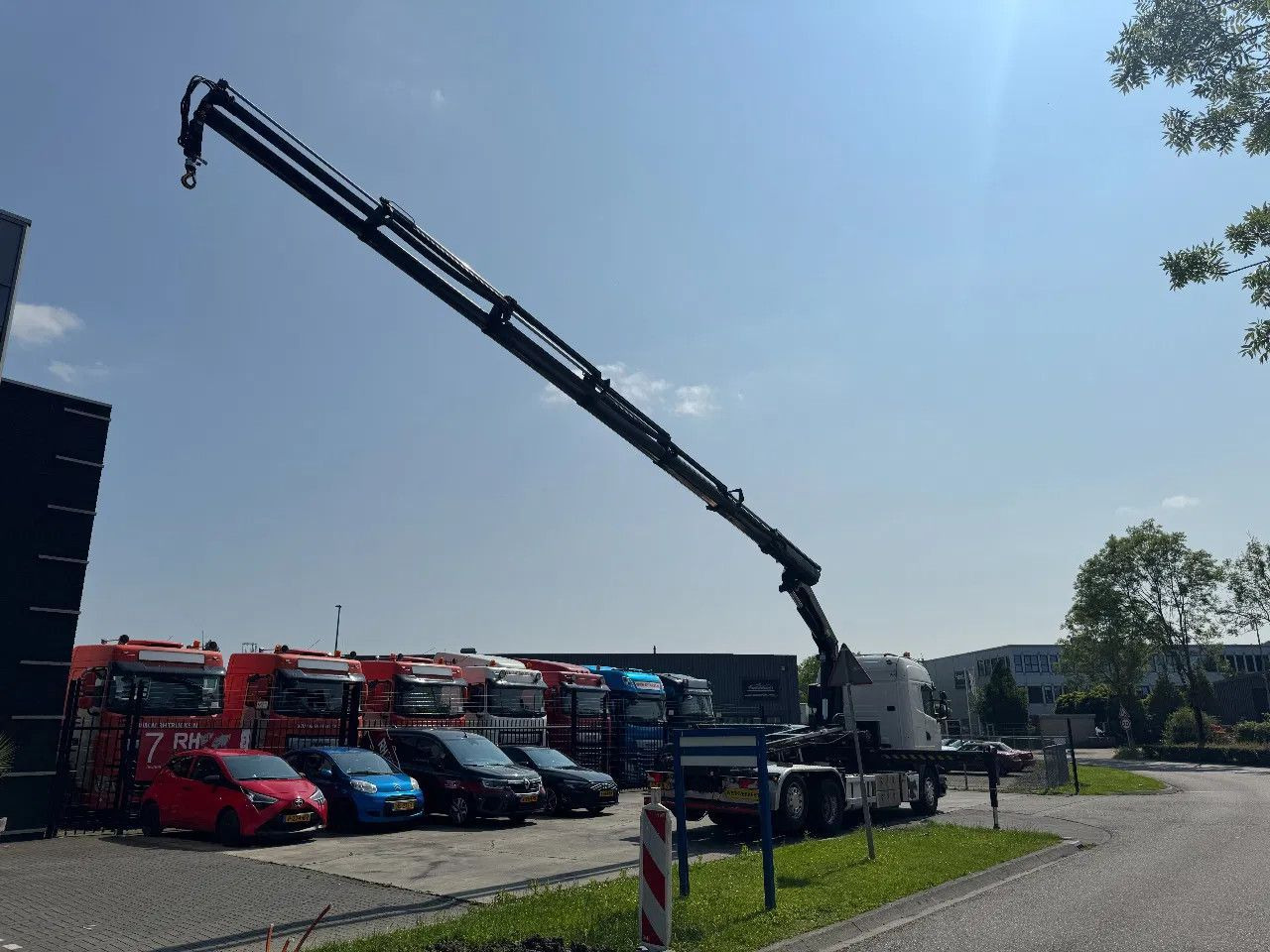 Scania R450 6X2 - EURO 6 + PALFINGER PK 32002-SH + REMO - Camião polibenne, Camião grua: foto 4 Scania R450 6X2 - EURO 6 + PALFINGER PK 32002-SH + REMO - Camião polibenne, Camião grua: foto 4