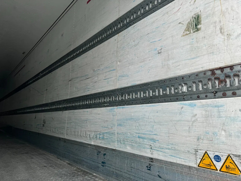 Schmitz Cargobull THERMO KING SLXE200 BPW AXLE - Semi-reboque frigorífico: foto 5 Schmitz Cargobull THERMO KING SLXE200 BPW AXLE - Semi-reboque frigorífico: foto 5