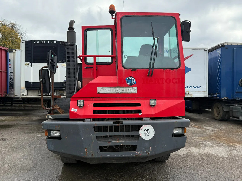 Terberg YT 180 4X2 - HUB REDUCTION + NL REGISTRATION! - Tractor de terminal: foto 2 Terberg YT 180 4X2 - HUB REDUCTION + NL REGISTRATION! - Tractor de terminal: foto 2