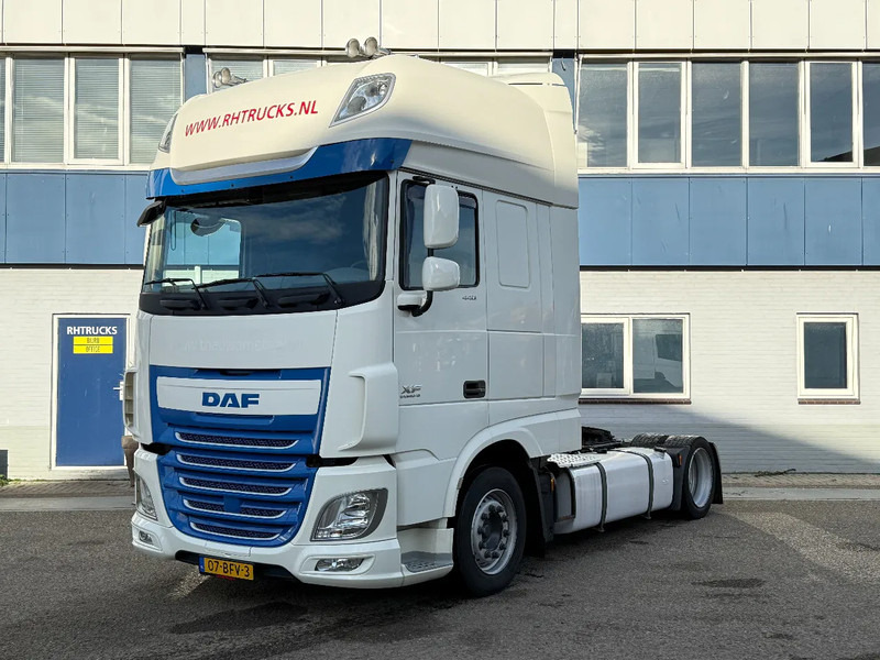 DAF XF 440 4X2 EURO 6 MEGA - ONLY 522.576 KM! - Tractor: foto 1 DAF XF 440 4X2 EURO 6 MEGA - ONLY 522.576 KM! - Tractor: foto 1