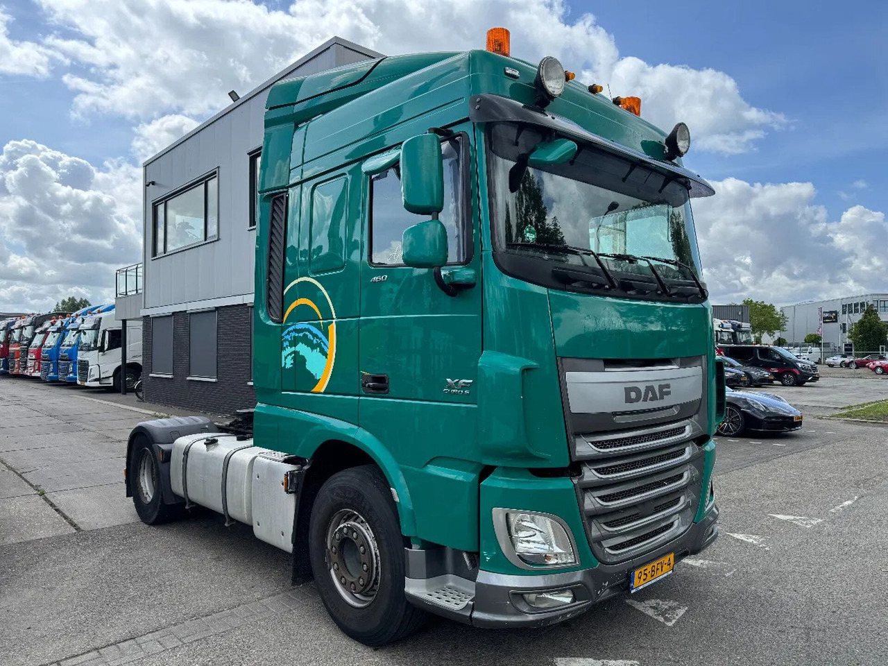 DAF XF 460 4X2 EURO 6 TÜV TILL 02-26 - Tractor: foto 3 DAF XF 460 4X2 EURO 6 TÜV TILL 02-26 - Tractor: foto 3