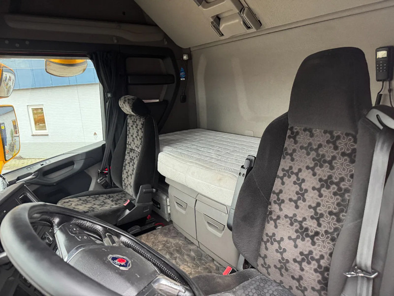 Tractor Scania R450 4X2 EURO 6 ADR SKIRTS DOUBLE TANK: foto 10 Tractor Scania R450 4X2 EURO 6 ADR SKIRTS DOUBLE TANK: foto 10