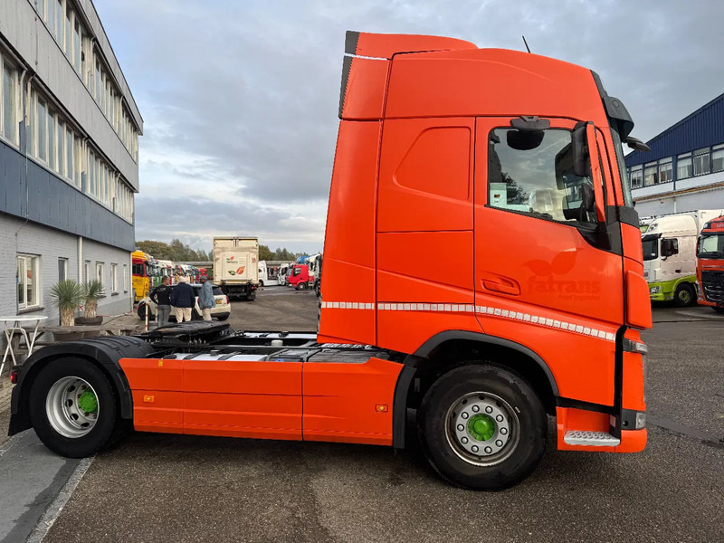 Volvo FH 460 4X2 EURO 6 SKIRTS PARK COOL I SHIFT - Tractor: foto 5 Volvo FH 460 4X2 EURO 6 SKIRTS PARK COOL I SHIFT - Tractor: foto 5
