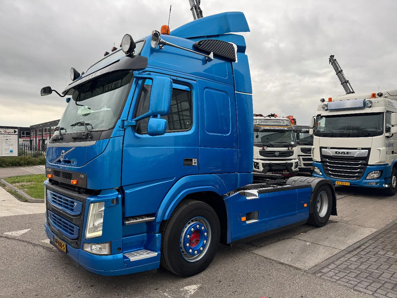 Volvo FM 370 4X2 SPOILERS EURO 6 SKIRTS HOLLAND TRUCK - Tractor: foto 1 Volvo FM 370 4X2 SPOILERS EURO 6 SKIRTS HOLLAND TRUCK - Tractor: foto 1