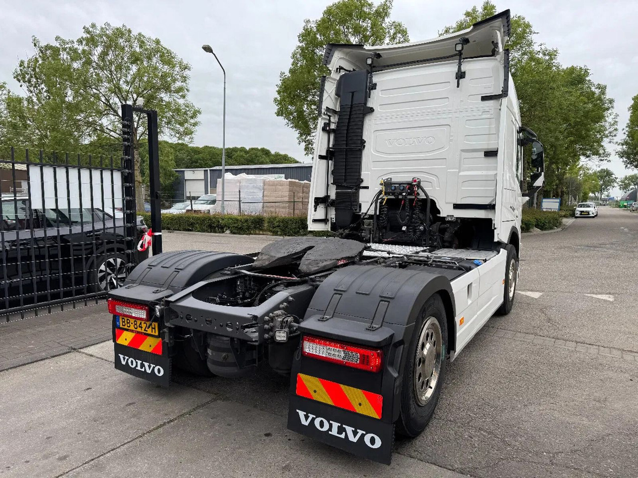 Volvo FM 380 4X2 EURO 6 NEW FACE SKIRTS AIRCO SPOILERS - Tractor: foto 5 Volvo FM 380 4X2 EURO 6 NEW FACE SKIRTS AIRCO SPOILERS - Tractor: foto 5