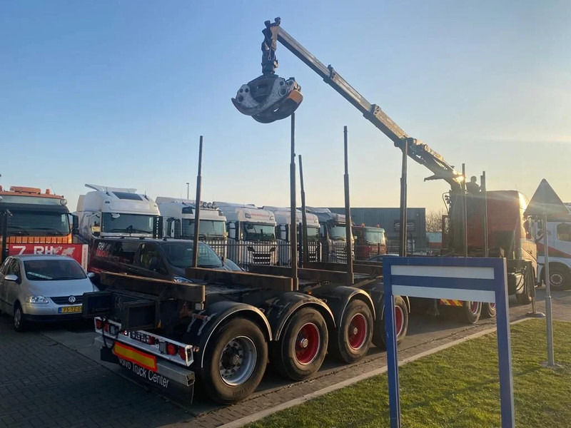 Volvo FH 540 6X4 EURO 6 + EPSILON S260Z96 + TRAILER 4 AXLE DOLL - Camião de transporte de madeira, Camião grua: foto 4 Volvo FH 540 6X4 EURO 6 + EPSILON S260Z96 + TRAILER 4 AXLE DOLL - Camião de transporte de madeira, Camião grua: foto 4