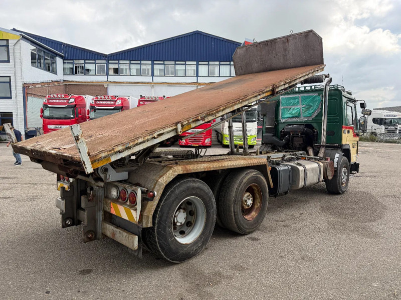 Volvo FL 12.420 6X2 MANUAL GEAR / FULL STEEL SUSP. / 10 TYRES / HUB REDUCT. + CABLELIFT TIPPER + CONTAINER FLATBED - Camião com sistema de cabo: foto 4 Volvo FL 12.420 6X2 MANUAL GEAR / FULL STEEL SUSP. / 10 TYRES / HUB REDUCT. + CABLELIFT TIPPER + CONTAINER FLATBED - Camião com sistema de cabo: foto 4