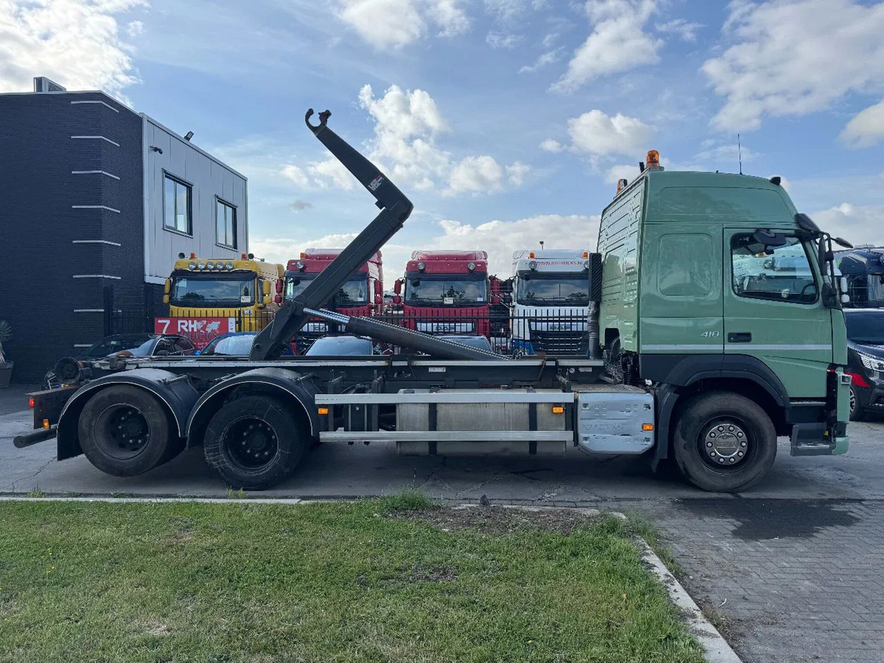 Volvo FM 410 6X2 EURO 6 VDL 21T HOOK - Camião polibenne: foto 3 Volvo FM 410 6X2 EURO 6 VDL 21T HOOK - Camião polibenne: foto 3