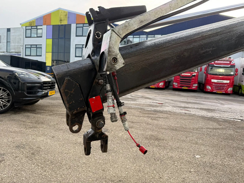 Volvo FM 420 8X2 EEV + HMF 2420-K3 + REMOTE + 5E & 6E FUNCTIE - Camião de caixa aberta/ Plataforma, Camião grua: foto 4 Volvo FM 420 8X2 EEV + HMF 2420-K3 + REMOTE + 5E & 6E FUNCTIE - Camião de caixa aberta/ Plataforma, Camião grua: foto 4