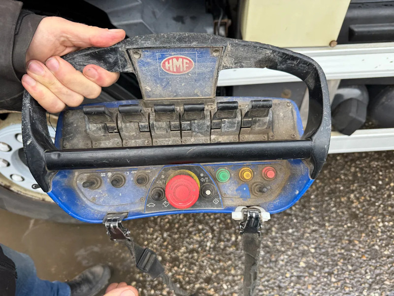 Volvo FM 420 8X2 EEV + HMF 2420-K3 + REMOTE + 5E & 6E FUNCTIE - Camião de caixa aberta/ Plataforma, Camião grua: foto 5 Volvo FM 420 8X2 EEV + HMF 2420-K3 + REMOTE + 5E & 6E FUNCTIE - Camião de caixa aberta/ Plataforma, Camião grua: foto 5