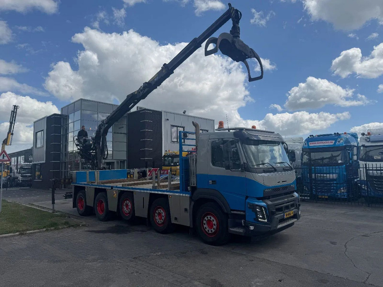 Volvo FMX 460 10X4 HIAB J2640ZT + HULTDINS GRIJPER HUB - Camião grua: foto 1 Volvo FMX 460 10X4 HIAB J2640ZT + HULTDINS GRIJPER HUB - Camião grua: foto 1