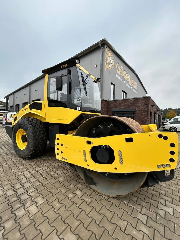 Bomag BW 211 D-5 - Compactador: foto 1 Bomag BW 211 D-5 - Compactador: foto 1