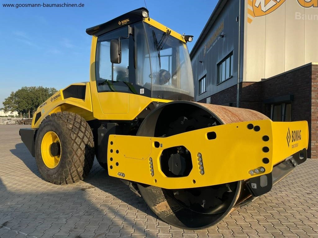 Bomag BW 213 D-5 - Compactador: foto 2 Bomag BW 213 D-5 - Compactador: foto 2