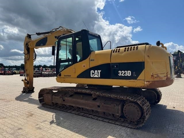CATERPILLAR 323 DL - Escavadora de rastos: foto 5 CATERPILLAR 323 DL - Escavadora de rastos: foto 5